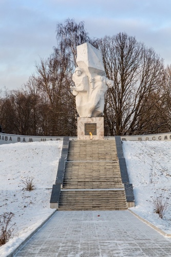 Памятник подольским курсантам на Кургане славы