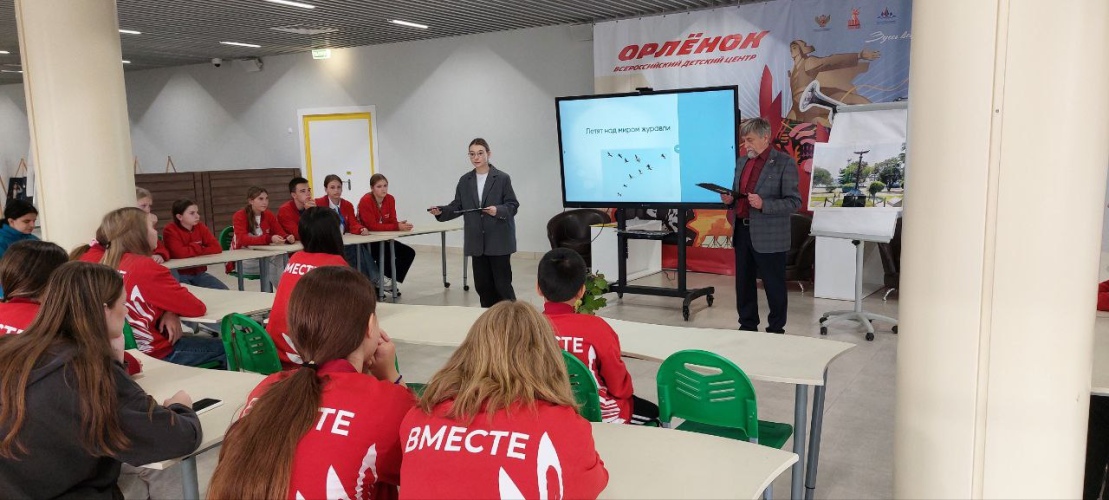 photo_5474374979614275117_y